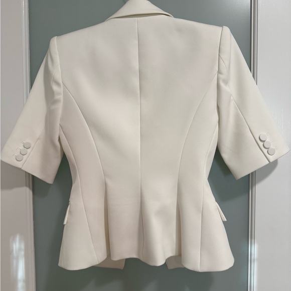 GENERATION LOVE Melbourne Short-Sleeve Blazer Women's White Blazer - Picture 4 of 9